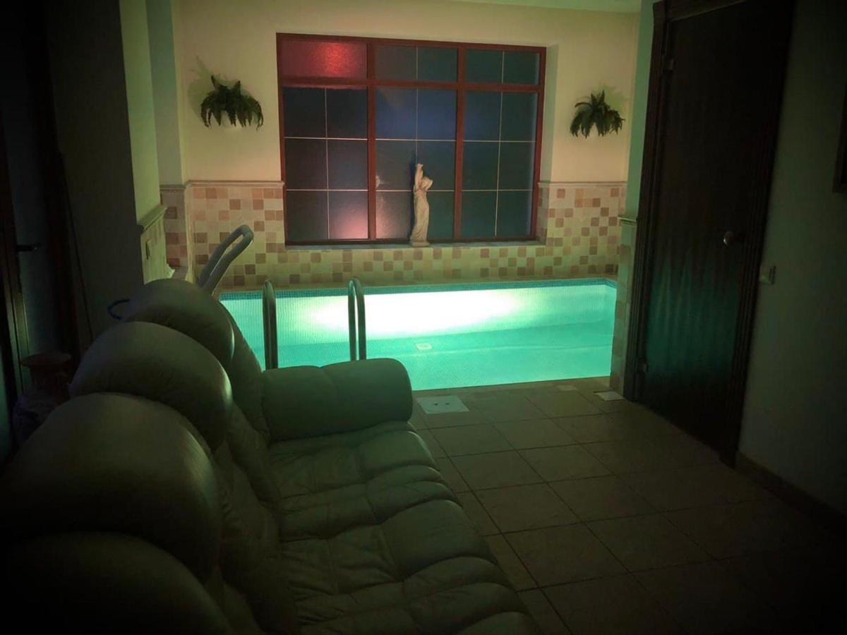 Guests House With Amazing Pool And Sauna Babīte Dış mekan fotoğraf